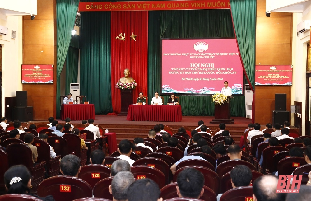 Bộ trưởng Bộ Lao động - Thương binh và Xã hội Đào Ngọc Dung tiếp xúc cử tri huyện Bá Thước