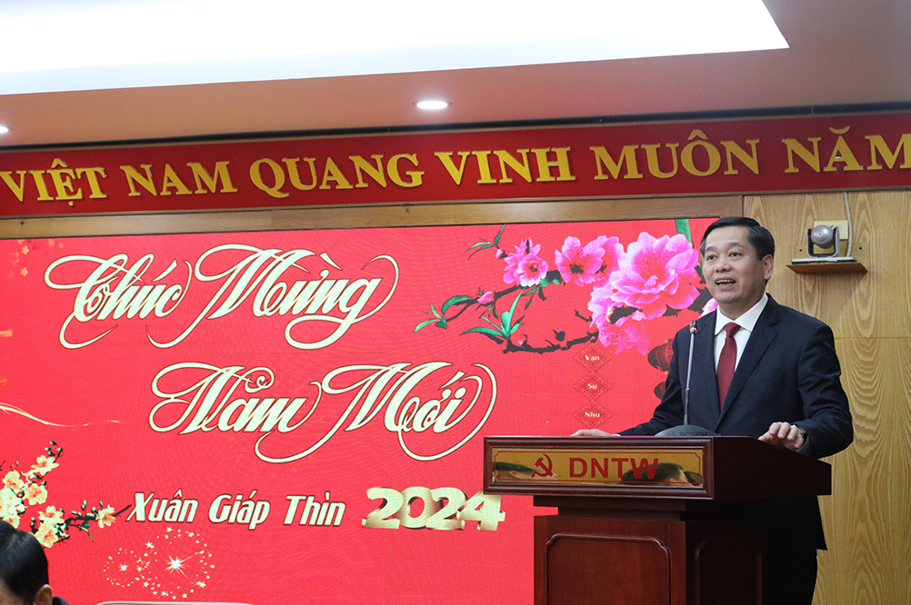 Đồng chí Nguyễn Long Hải, Ủy viên dự khuyết Trung ương Đảng, Bí thư Đảng ủy Khối Doanh nghiệp Trung ương chủ trì Hội nghị.