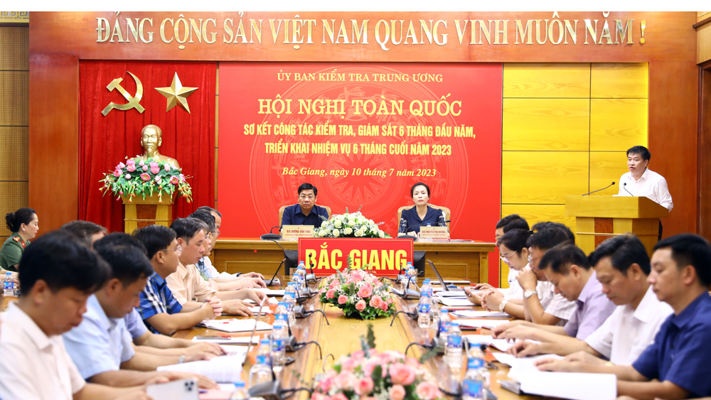 Quang cảnh hội nghị ở điểm cầu tỉnh Bắc Giang.