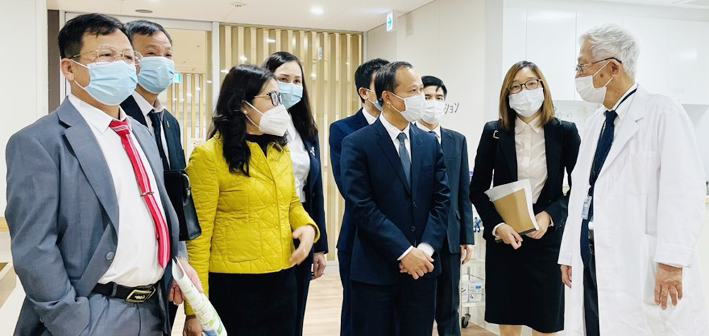 Đoàn công tác thăm Viện Dưỡng lão SHINJINKAI. 