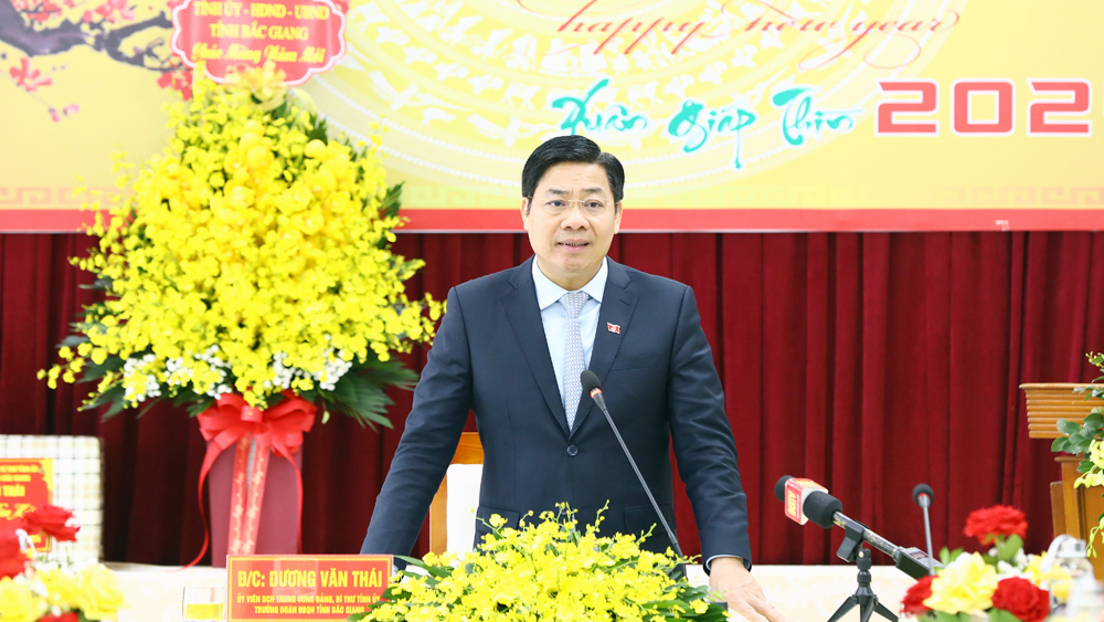 Đồng chí Dương Văn Thái phát biểu tại buổi kiểm tra.