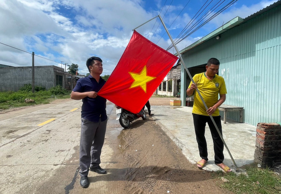 hoi-cuu-chien-binh-xa-ia-kdam-la-tot-cong-tac-dan-van-kheo-trong-van-dong-nguoi-dan-xay-dung-duong-co-to-quoc-anh-vu-chi.jpg