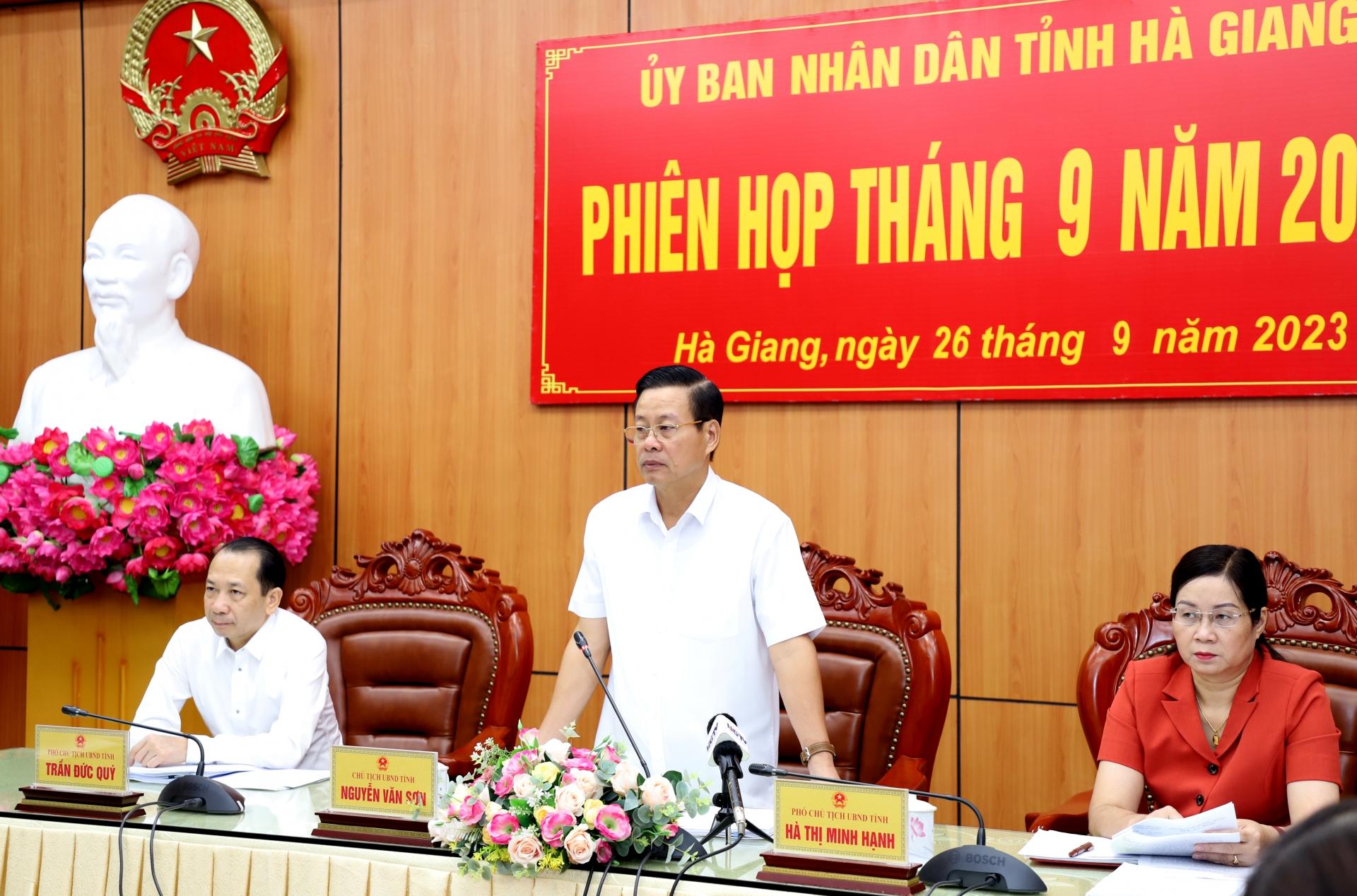 Các đồng chí Thường trực UBND tỉnh chủ trì phiên họp.