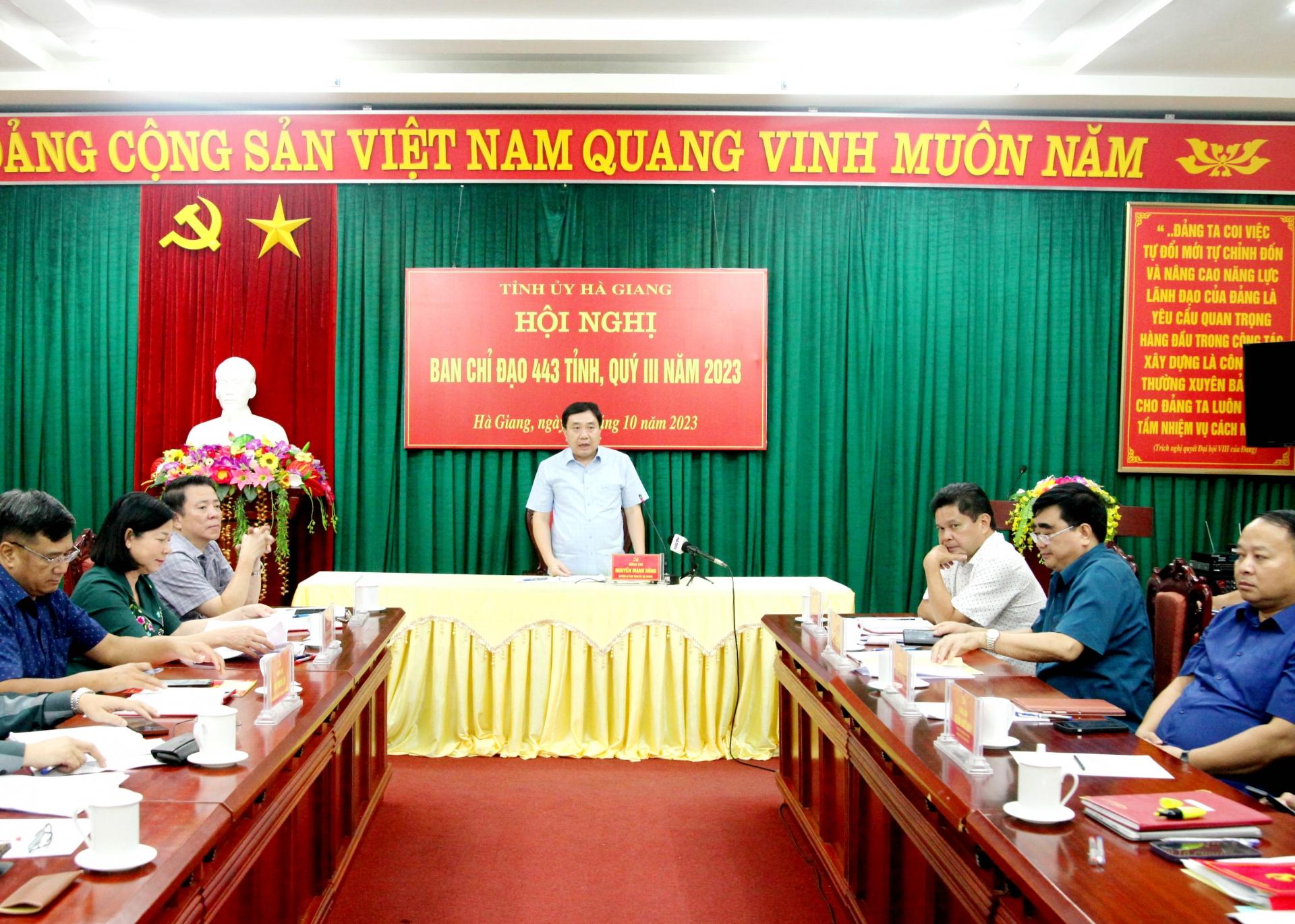 Toàn cảnh hội nghị.