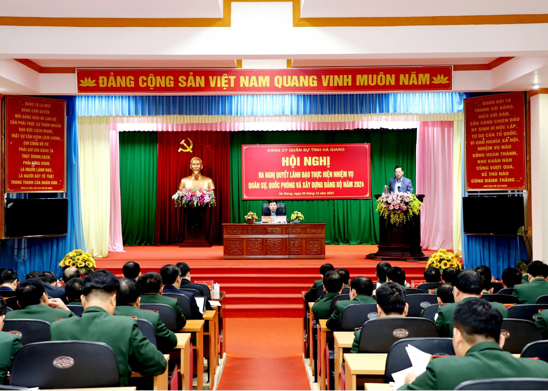 Toàn cảnh hội nghị.