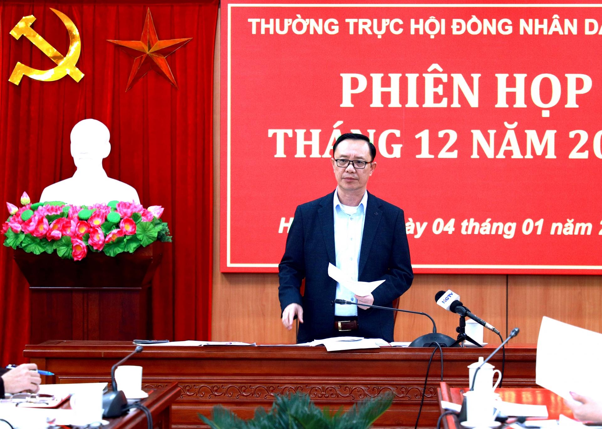 Phó Bí thư Thường trực Tỉnh ủy, Chủ tịch HĐND tỉnh Thào Hồng Sơn kết luận phiên họp.