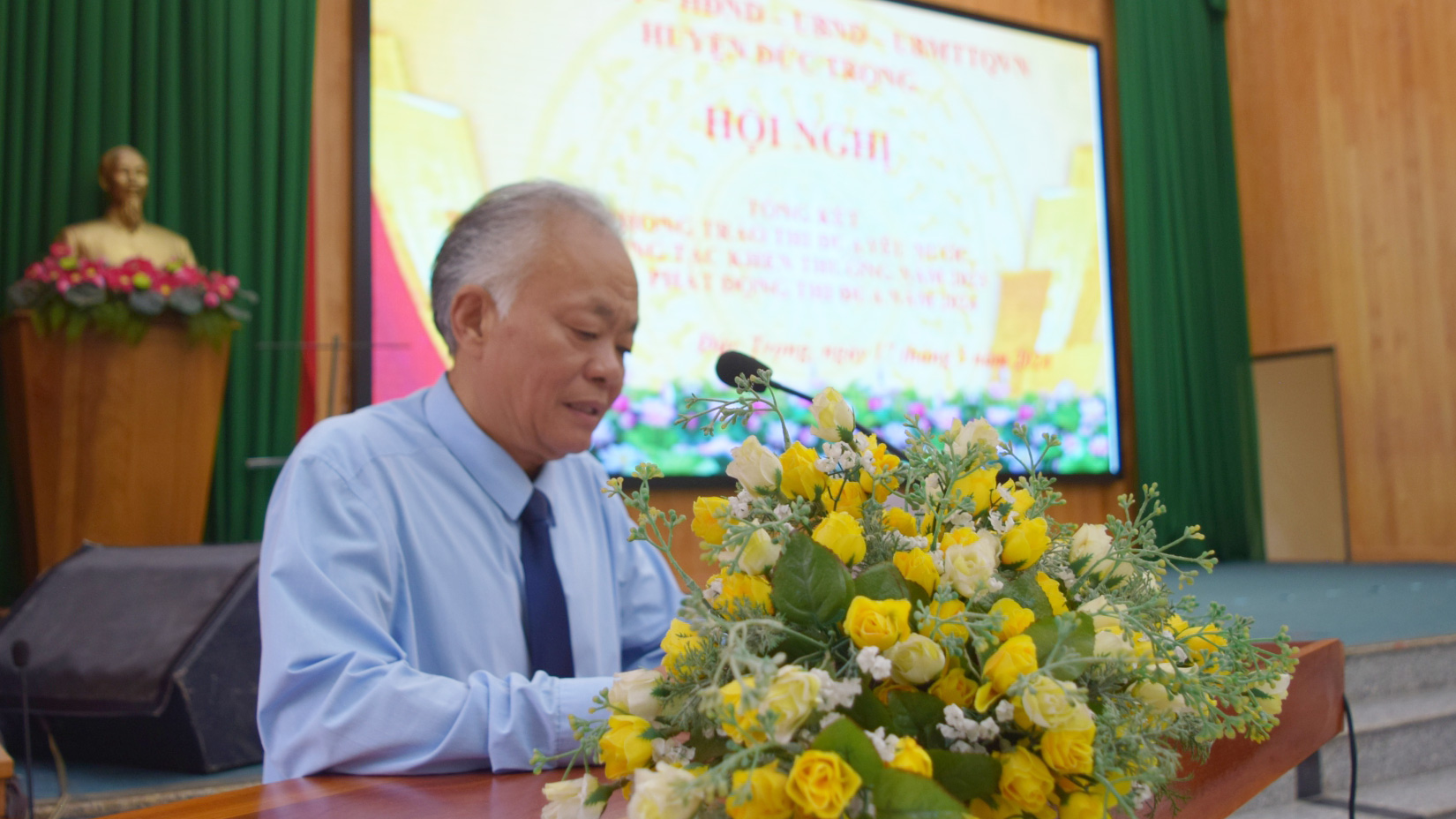 Đồng chí Lê Hồng Khánh – Phó Bí thư Thường trực Huyện ủy, phát biểu chỉ đạo hội nghị