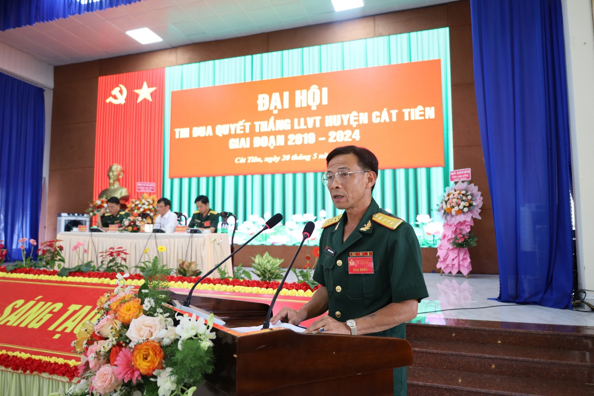 Đại tá Nguyễn Thanh Quảng - Phó Chính ủy Bộ CHQS tỉnh Lâm Đồng phát biểu chỉ đạo tại Đại hội.