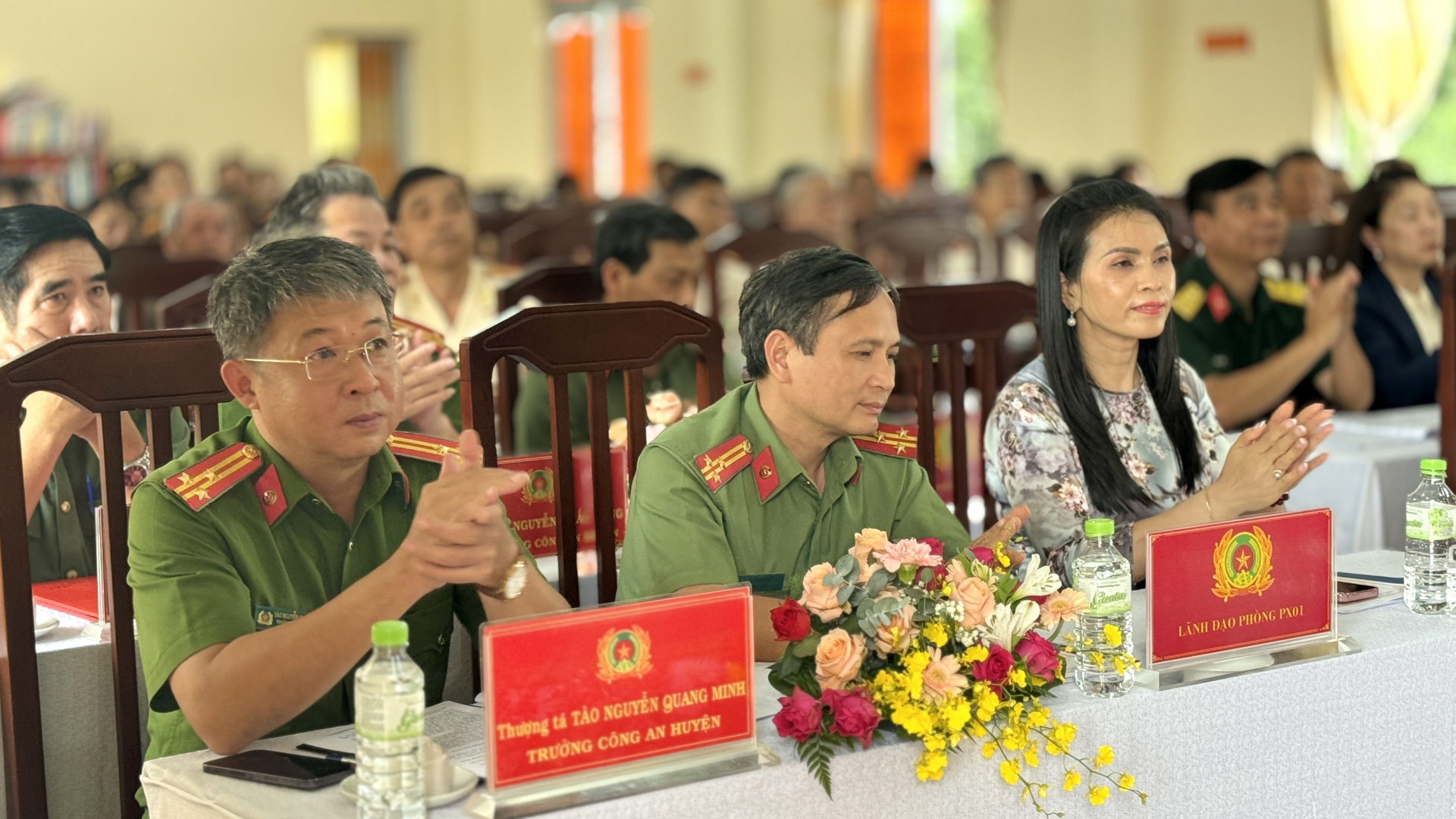 Lãnh đạo huyện Đơn Dương dự Đại hội
