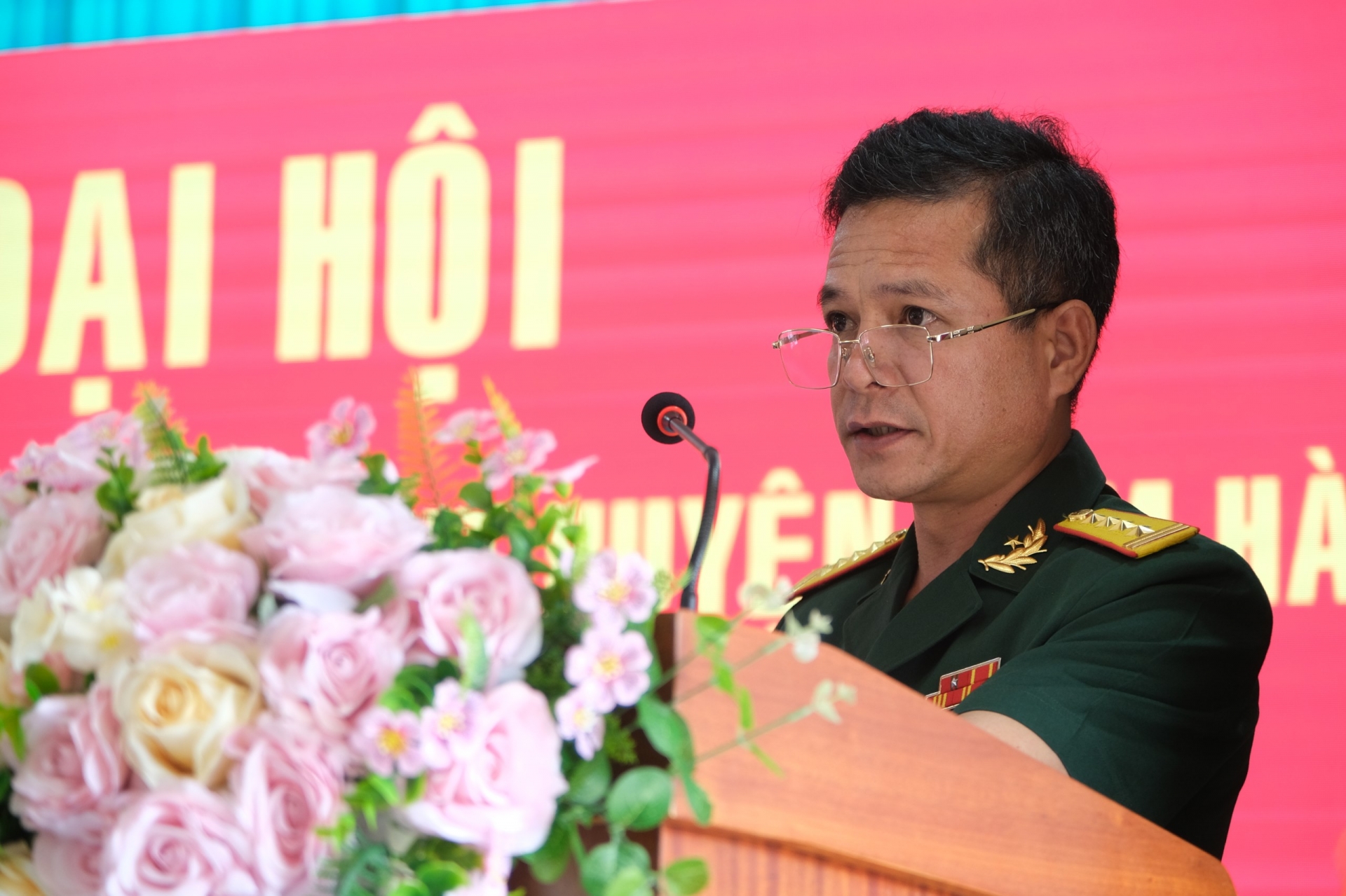 Đại tá Lê Anh Vương - Phó Chỉ huy trưởng Bộ CHQS tỉnh phát biểu chỉ đạo tại Đại hội