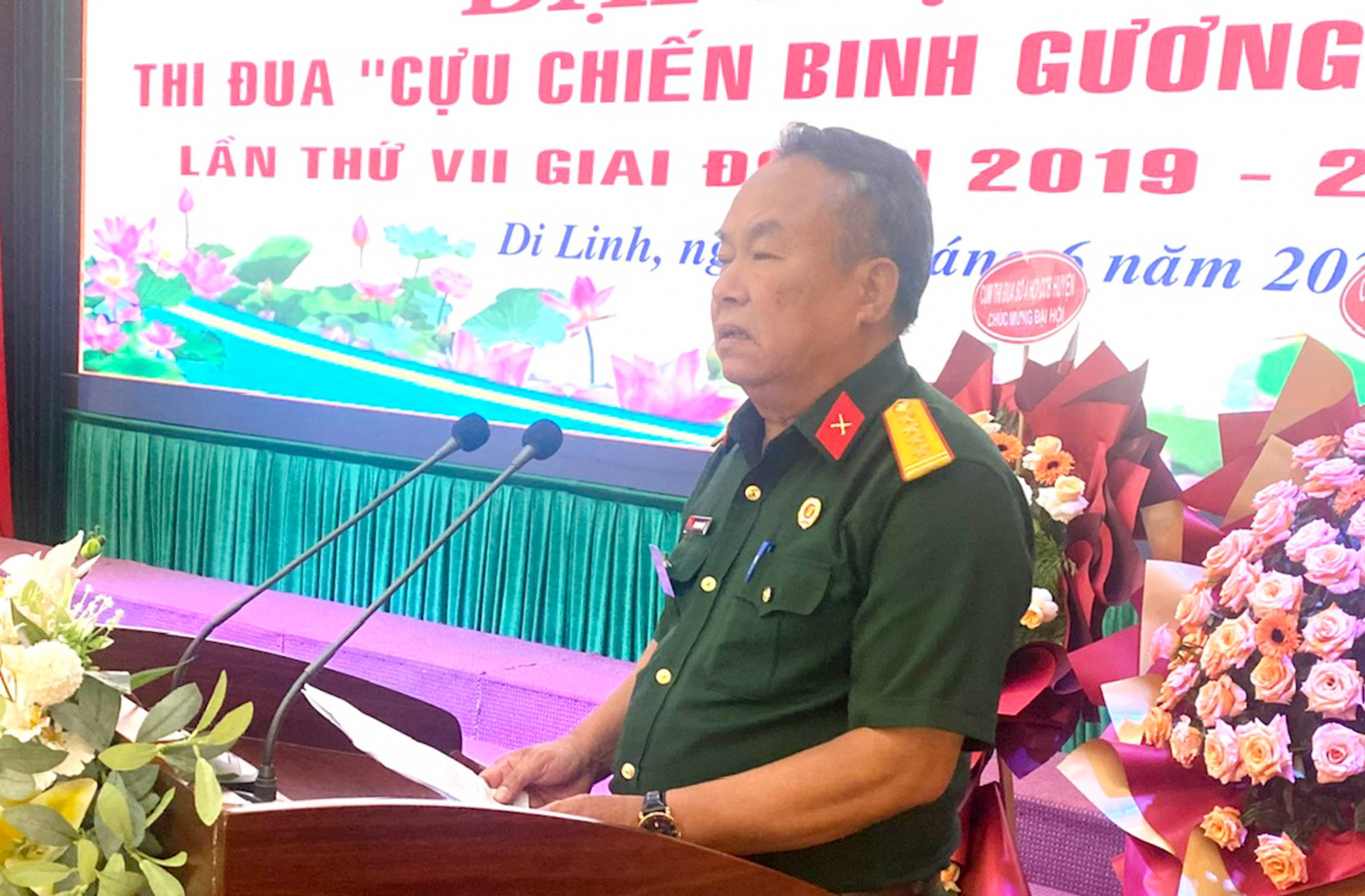 Đại tá Dương Công Hiệp - Phó Chủ tịch Hội CCB tỉnh phát biểu chỉ đạo tại Đại hội