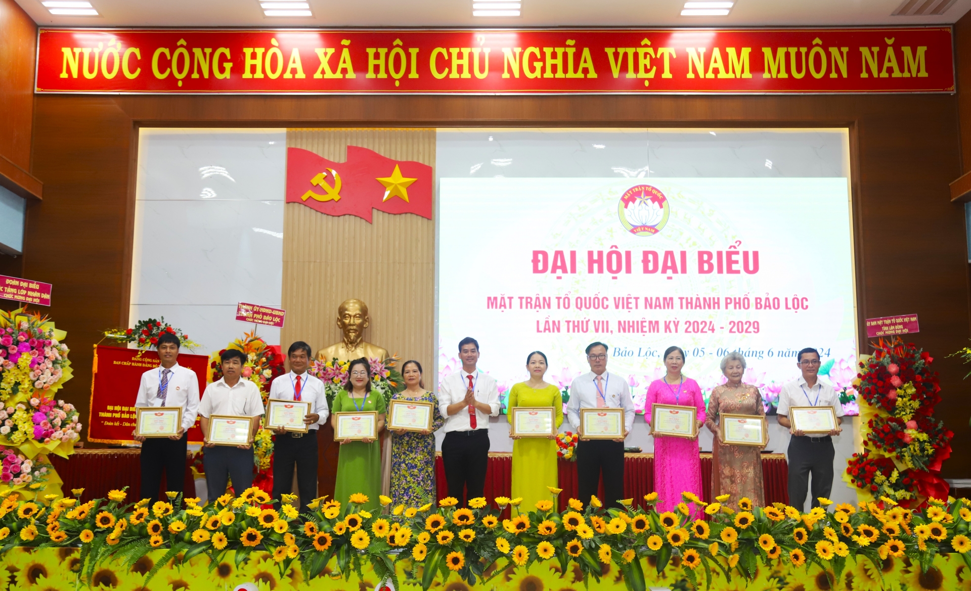 Các cá nhân nhận khen thưởng của Ủy ban MTTQ Việt Nam TP Bảo Lộc