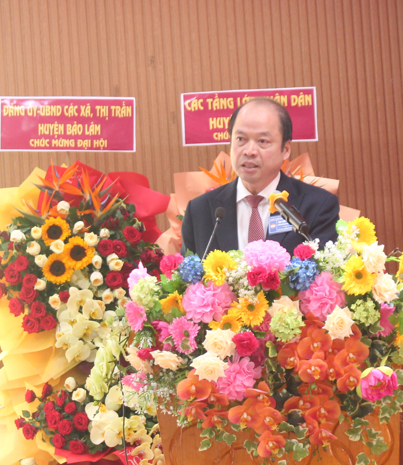 Bí thư Huyện ủy Bảo Lâm Nguyễn Viết Vân phát biểu chỉ đạo Đại hội