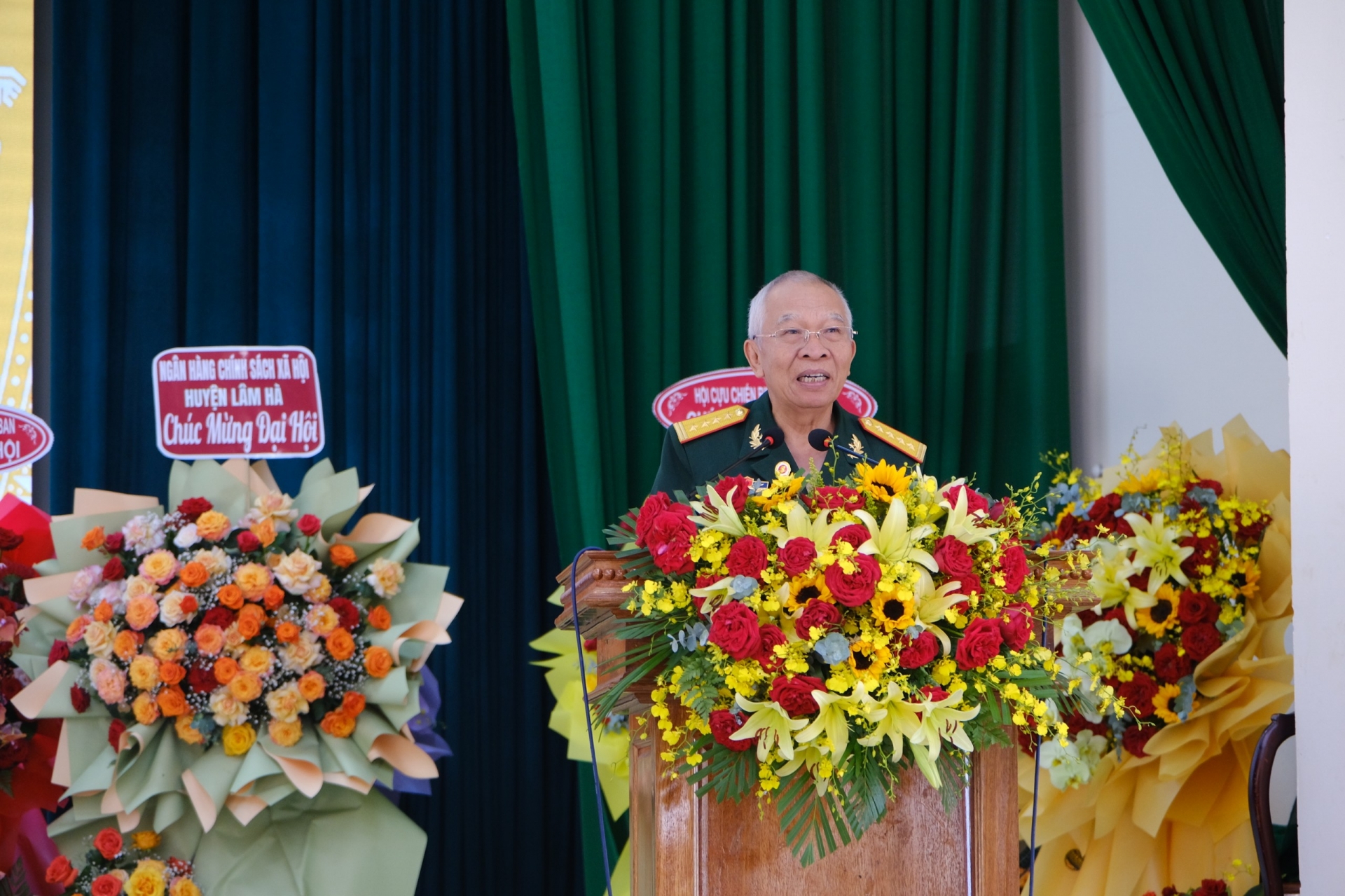 Đồng chí Vũ Công Tiến - Chủ tịch Hội Cựu chiến binh tỉnh phát biểu chỉ đạo Đại hội