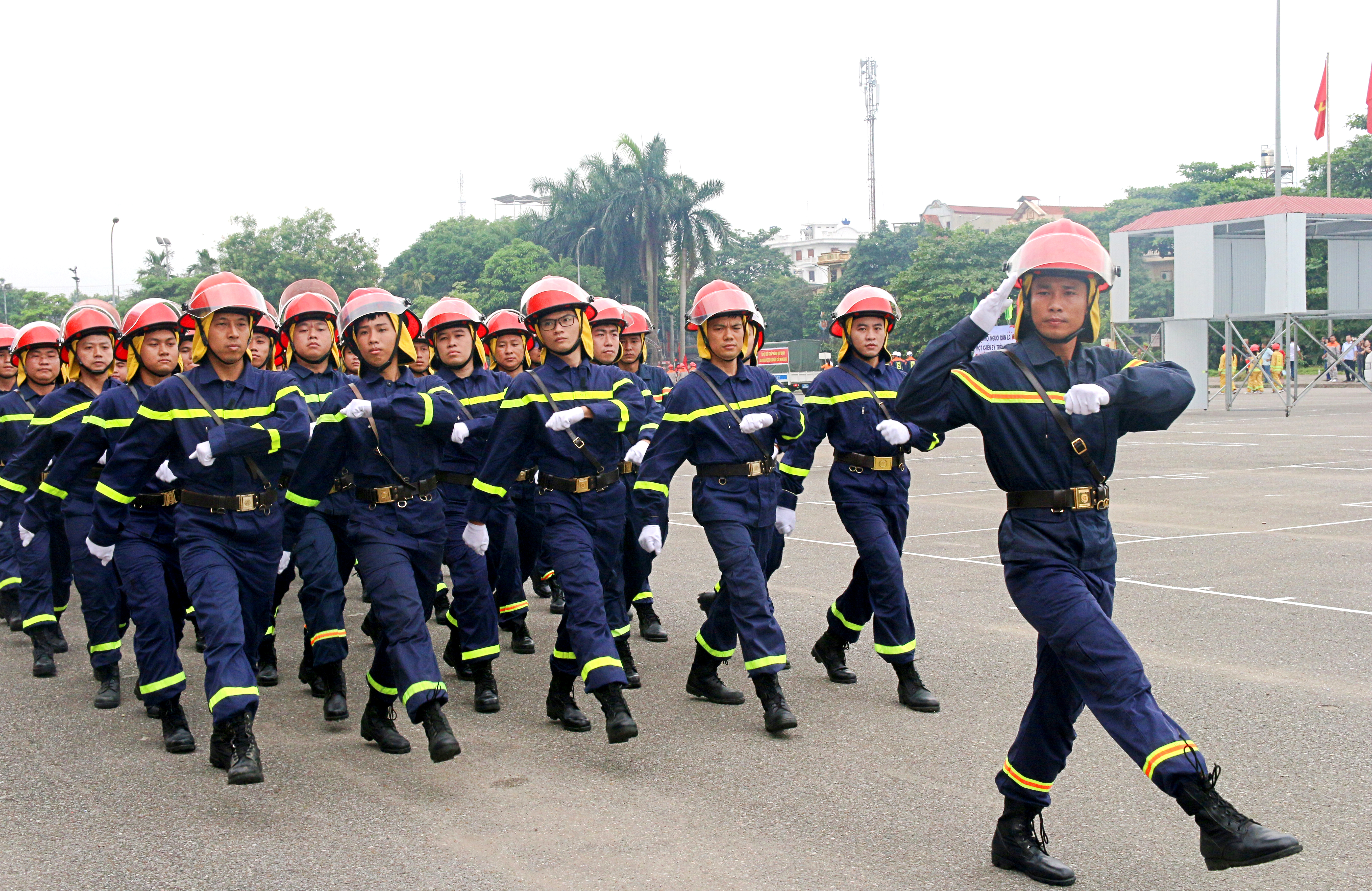 Hội thi nghiệp vụ chữa cháy và cứu nạn, cứu hộ “Tổ liên gia an toàn phòng cháy, chữa cháy”