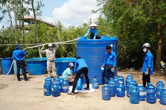 172 thôn thuộc vùng có điều kiện KT - XH đặc biệt khó khăn đang thiếu nước ngọt, nước sạch