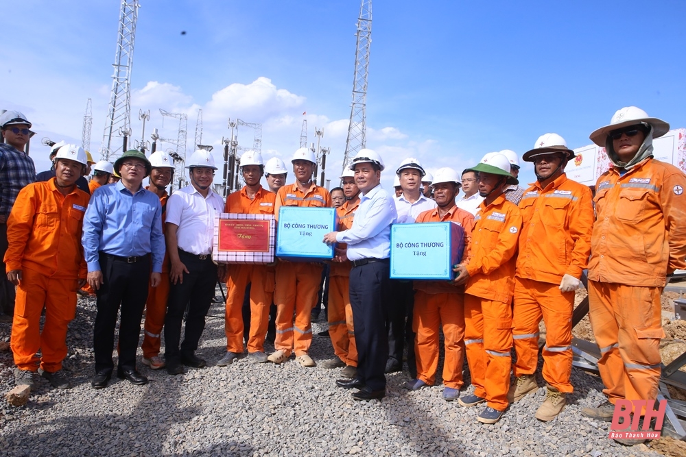 Bộ trưởng Bộ Công Thương Nguyễn Hồng Diên kiểm tra các dự án đường dây 500kV mạch 3 đoạn qua địa bàn tỉnh Thanh Hóa