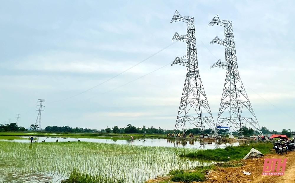 Bộ trưởng Bộ Công Thương Nguyễn Hồng Diên kiểm tra dự án đường dây 500kV Nhà máy Nhiệt điện Nam Định I - Thanh Hóa 