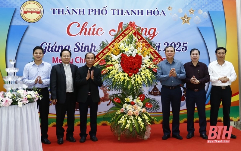 TP Thanh Hóa gặp mặt các chức sắc công giáo nhân dịp Giáng sinh năm 2024