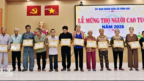 Xã Vĩnh Gia mừng thọ 184 người cao tuổi