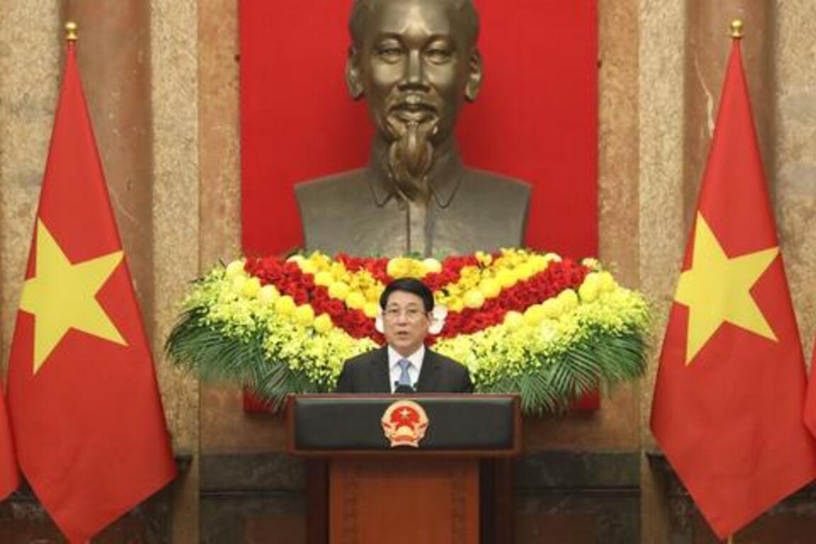 Chủ tịch nước Lương Cường tiếp Đại sứ kiêm nhiệm các nước trình Quốc thư