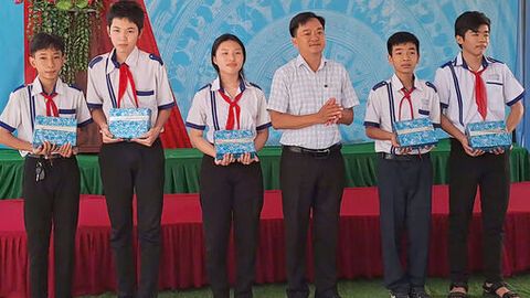 Xã Mỹ Hòa Hưng phát động “Tháng hành động vì sự nghiệp giáo dục” năm 2025