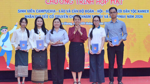 Tỉnh đoàn An Giang họp mặt sinh viên dịp Tết cổ truyền Chôl Chnăm Thmây và Bunpimay 