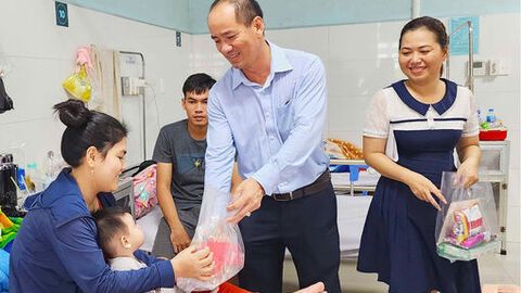 Vì sức khỏe bà mẹ, trẻ em