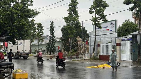 An Giang: Va chạm xe tải, một nam thanh niên tử vong tại chỗ