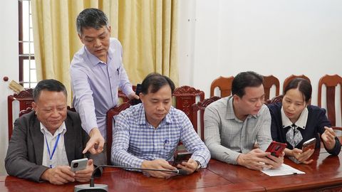 Xã Tân Dĩnh: 100% đảng viên hoàn thành cài đặt “Sổ tay đảng viên điện tử”