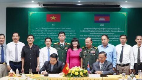 An Giang ký kết tìm kiếm hài cốt liệt sĩ hy sinh tại tỉnh Kampot