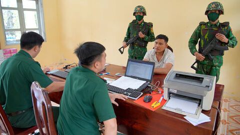 Bắt quả tang đối tượng vận chuyển trái phép chất ma túy