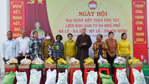 Ngày hội Đại đoàn kết toàn dân tộc liên khu dân cư phường Hà Tiên 