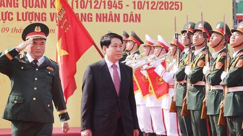 Chủ tịch nước Lương Cường: Quân khu 7 phát huy truyền thống “Trung thành vô hạn, chủ động sáng tạo, tự lực tự cường, đoàn kết quyết thắng”