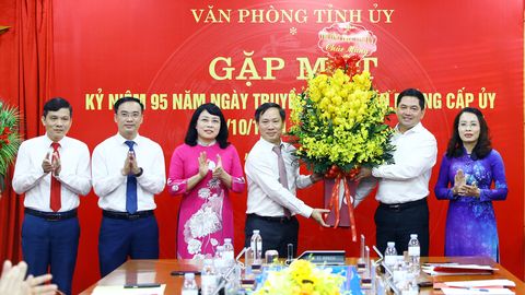 Gặp mặt nhân kỷ niệm 95 năm ngày truyền thống Văn phòng cấp ủy