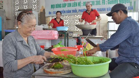 Tự tạo niềm vui tuổi xế chiều