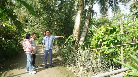 Bí thư chi bộ “ba cùng”