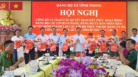 Xã Vĩnh Phong thành lập 10 chi bộ mới
