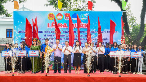 An Giang ra quân hưởng ứng phong trào thi đua “Toàn dân chung tay bảo vệ môi trường, vì một Việt Nam xanh - sạch - đẹp” 