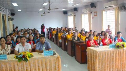 Truyền thông chăm sóc sức khỏe người cao tuổi