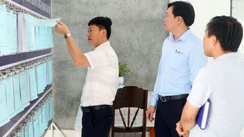 Kiểm tra hoạt động Trung tâm Phục vụ hành chính công hai phường Hà Tiên và Tô Châu