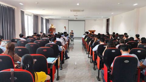 Nâng cao năng lực quản lý Nhà nước về việc làm và pháp luật lao động cho cán bộ, công chức cấp xã