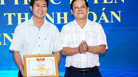 Anh Trần Phong Bắc đoạt giải nhất Cuộc thi "Thanh toán điện tử- thanh toán không dùng tiền mặt 