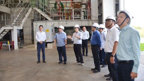 Chủ tịch UBND tỉnh An Giang Hồ Văn Mừng khảo sát thực tế Nhà máy Điện sinh khối Hậu Giang 
