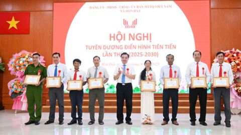 Thi đua phát triển ở Hòn Đất