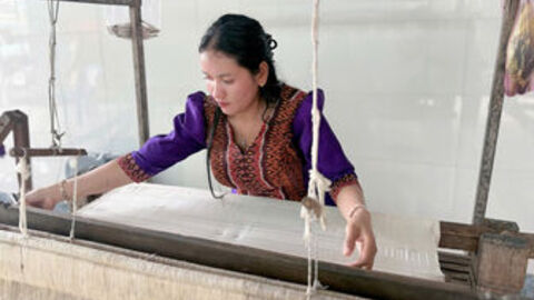 Thổ cẩm Khmer trước bài toán truyền nghề