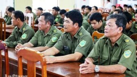 Nâng cao nghiệp vụ cho lực lượng bảo vệ an ninh, trật tự cơ sở 5 xã, phường