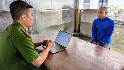 Khởi tố, bắt tạm giam đối tượng hiếp dâm bé gái 7 tuổi