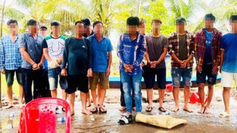 Bắt quả tang 18 đối tượng đánh bạc