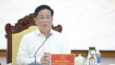 Chủ tịch UBND tỉnh An Giang nghe báo cáo công tác xây dựng chính sách đặc thù cho đặc khu Phú Quốc